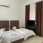 Four Seasons * Εξαμίλιο